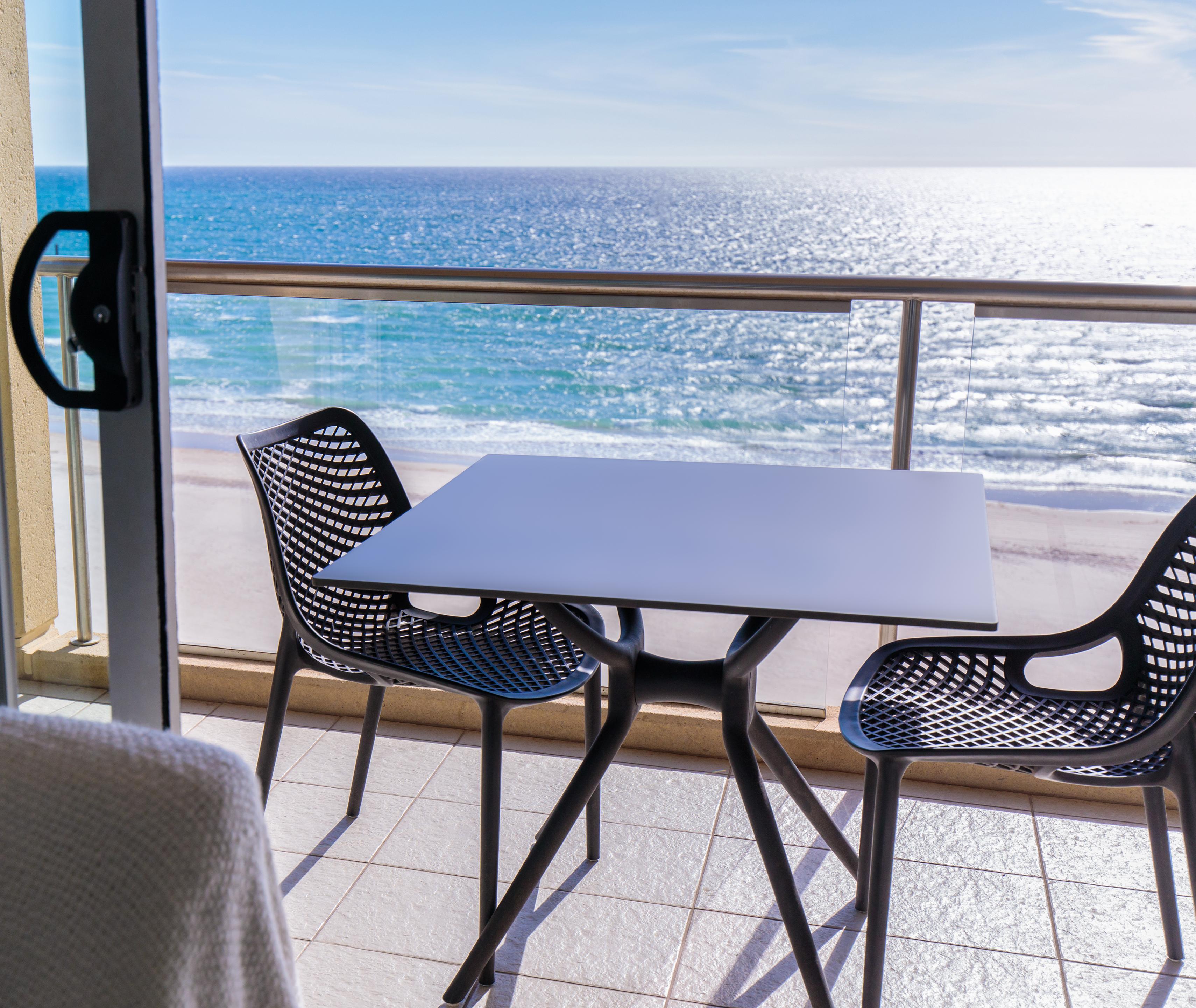 Oaks Glenelg Plaza Pier Suites Adelaide Exterior photo